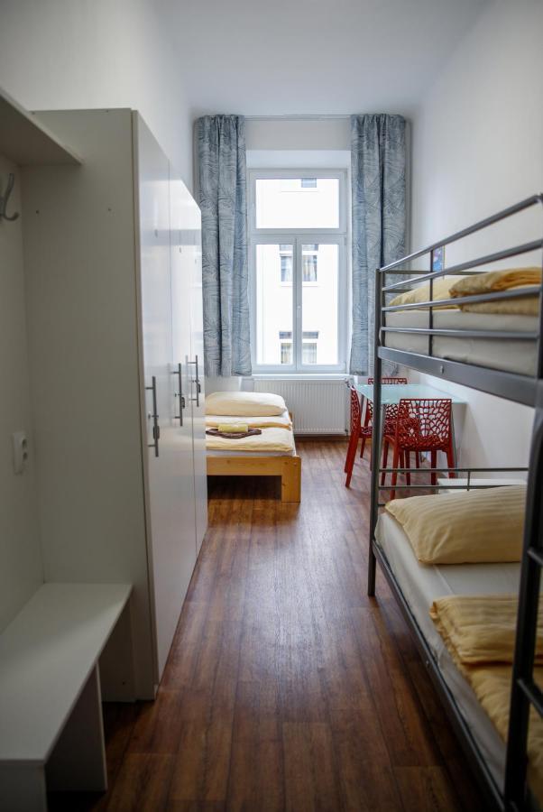 Cuba Bar & Hostel Чешка Будьовица Екстериор снимка