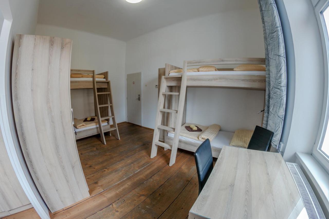 Cuba Bar & Hostel Чешка Будьовица Екстериор снимка