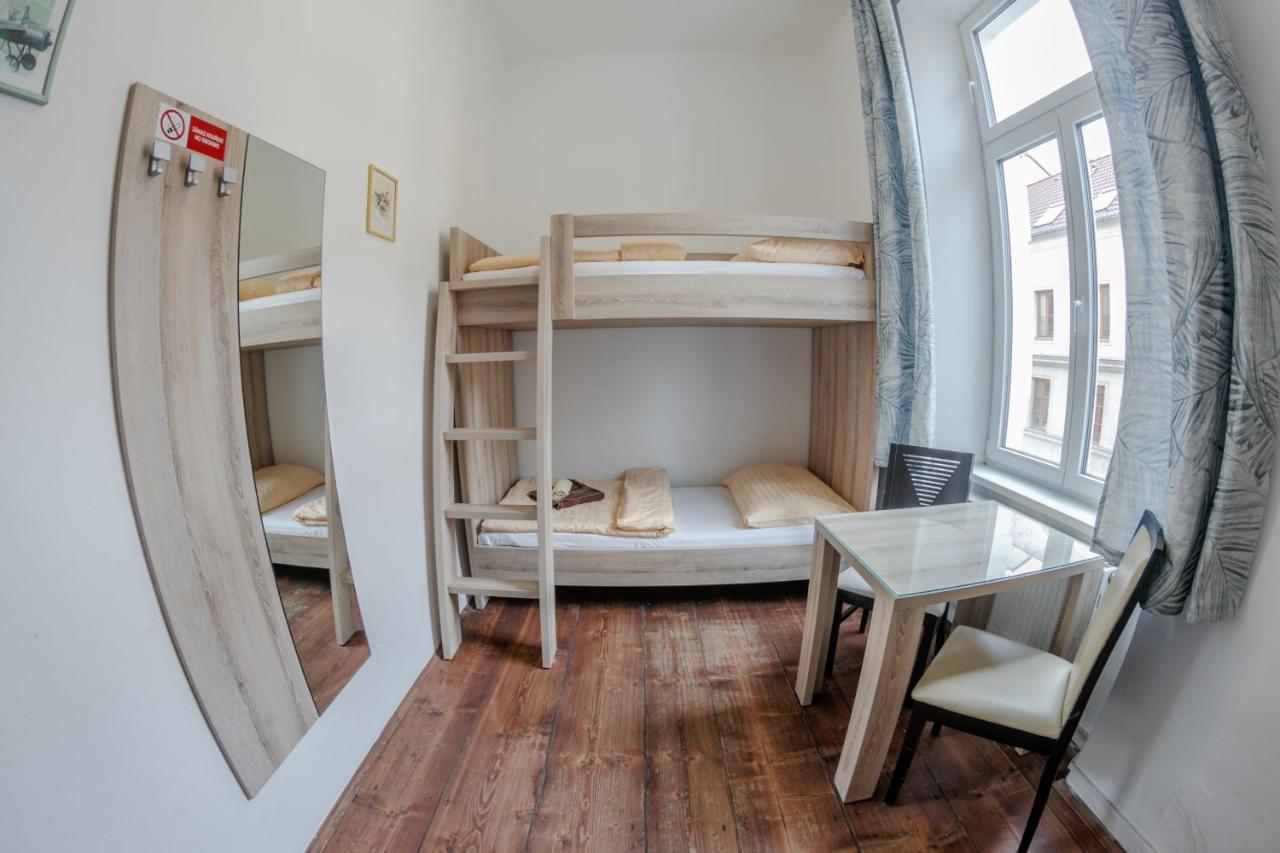 Cuba Bar & Hostel Чешка Будьовица Екстериор снимка