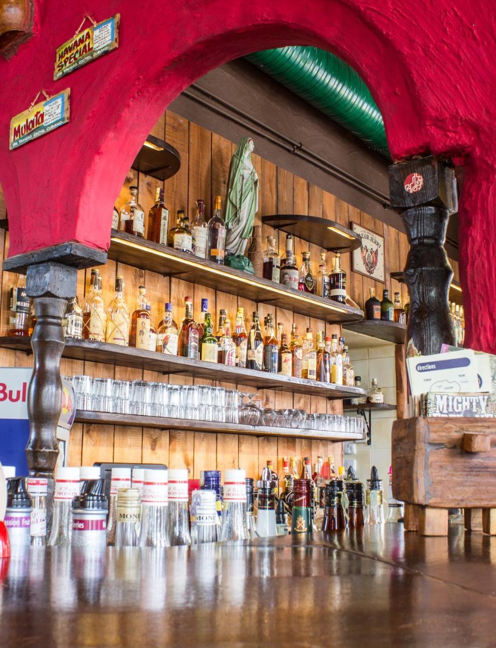 Cuba Bar & Hostel Чешка Будьовица Екстериор снимка