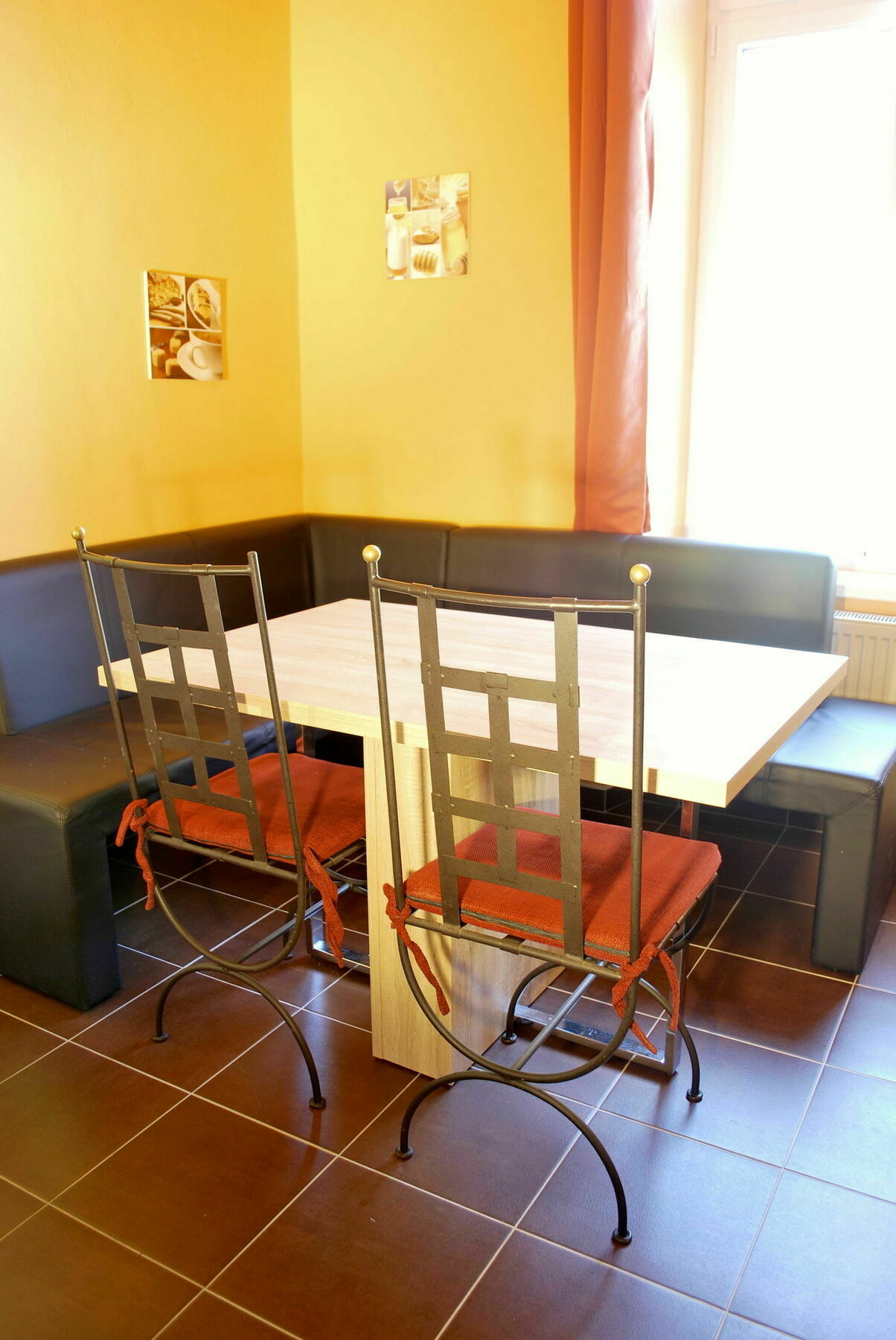 Cuba Bar & Hostel Чешка Будьовица Екстериор снимка